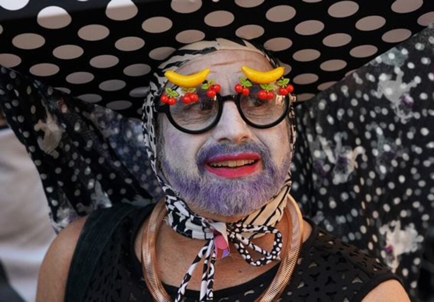 Realizan en NY marcha del Orgullo LGBTTTI