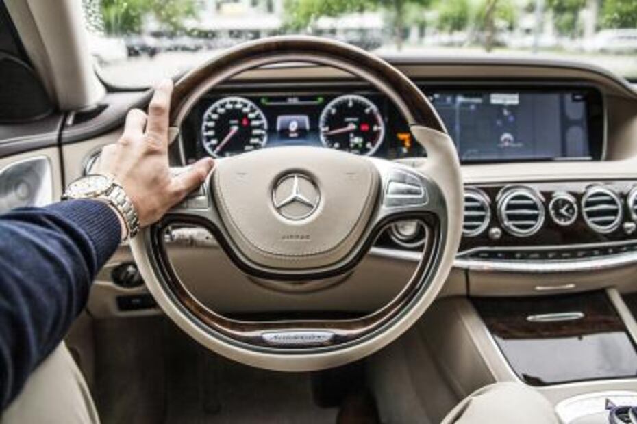 ¿Qué auto gasta más gasolina, automático o estándar? 