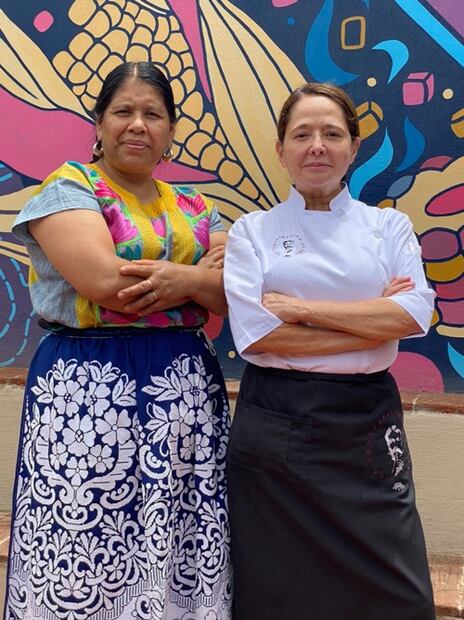 Se hermanan cocinas de Michoacán y Oaxaca en este festival