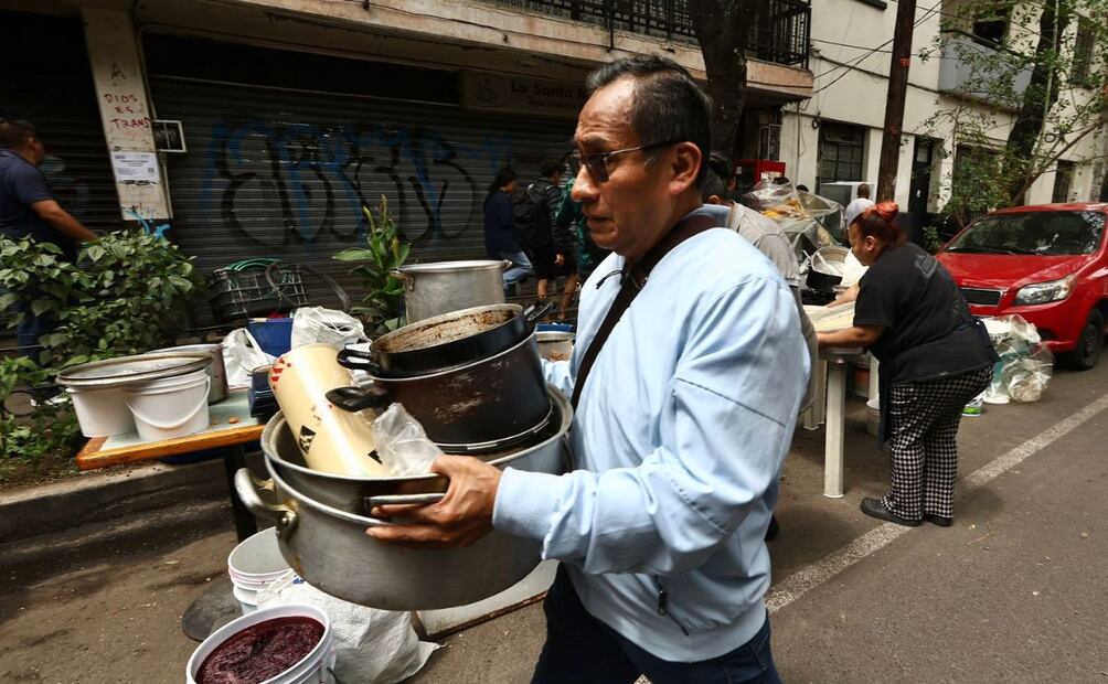 El señor Vicente fue desalojado del local que arrendaba desde 2011. Foto: Berenice Fregoso.