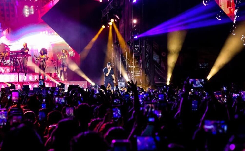 Enrique Iglesias deleita a sus fans en San Luis Potosí. Foto: Especial.