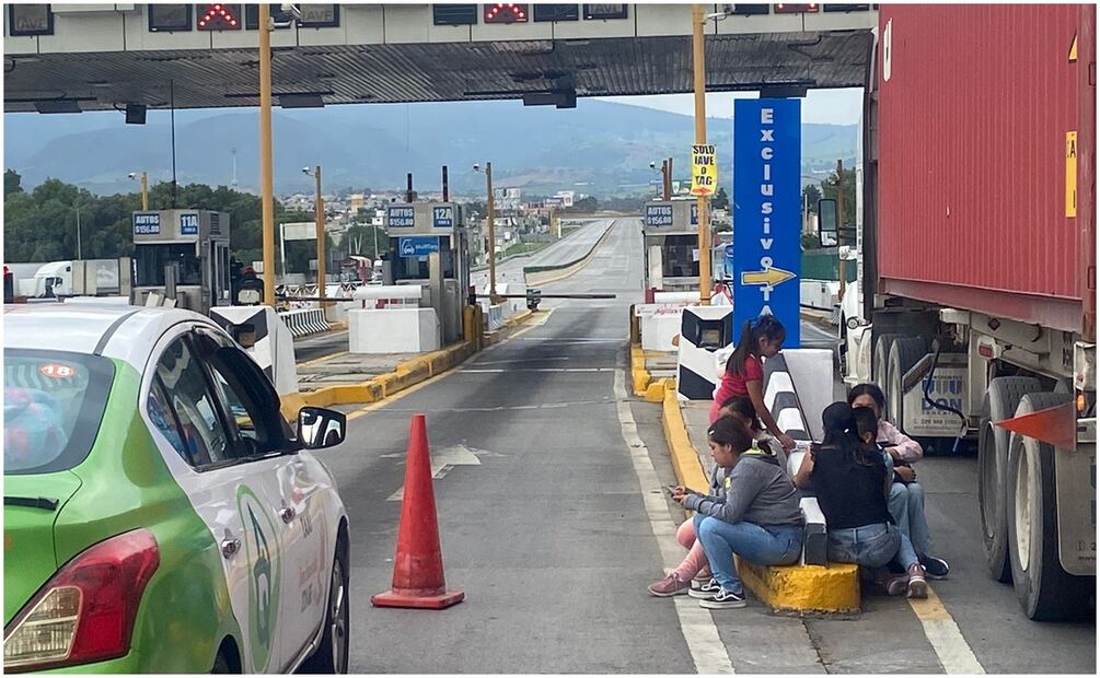 Continúa cierre de autopista México-Puebla. Foto: Juan Carlos Williams / EL UNIVERSAL