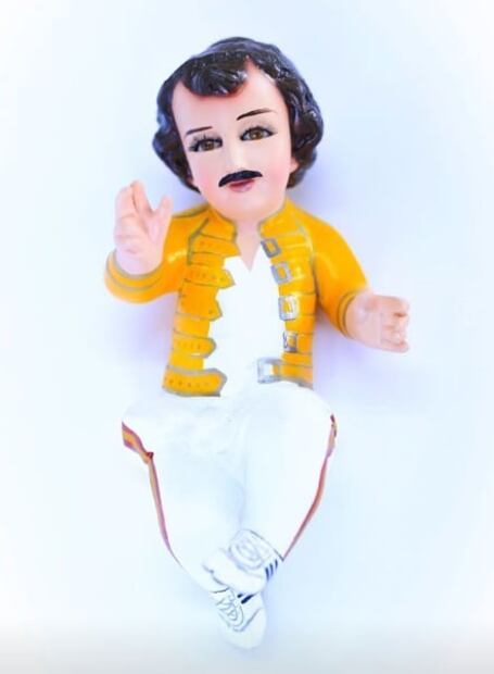 "Customizan" niños dios de Joker, Thundercats y Gokú