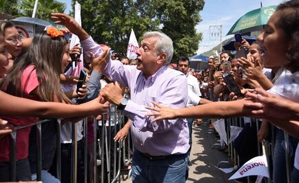 Abre INE 2 investigaciones por llamadas telefónicas contra AMLO