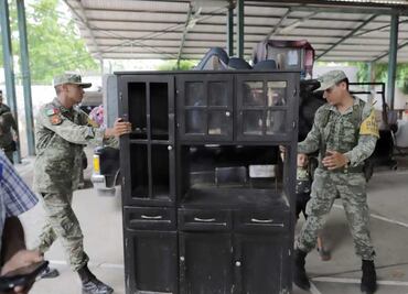 Tras inundaciones en Guasave, familias regresan a sus casas con todo y muebles con ayuda del Ejército