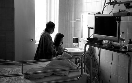 Médicos del IMSS salvan a niña de 5 años con trasplante de hígado