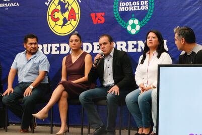 Anuncia Cuautémoc Blanco partido de futbol por damnificados