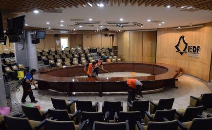 Limpian sede del Instituto Electoral de CDMX tras inundaciones 