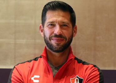 Benjamín Mora lanza duro mensaje a los técnicos mexicanos: No hay que victimizarse
