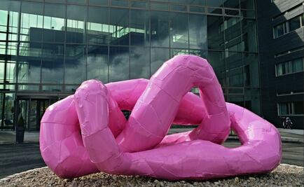 Intestinos retorcidos y formas fálicas llegan a museo de Londres