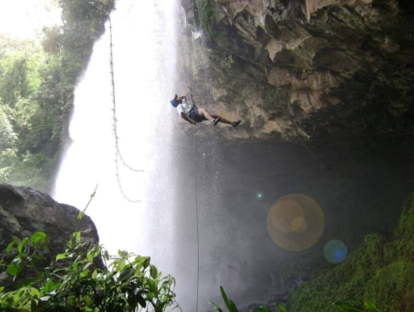 Plan de Guinea, paraíso secreto de Puebla con cabañas y más de 30 cascadas