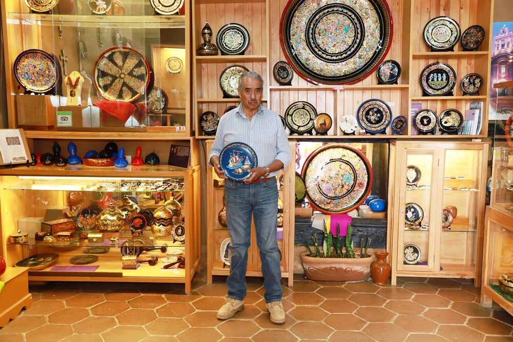 Para Marío Agustín Gaspar, ganador del Premio Nacional en Artes y Tradiciones Populares, lo artesanal no se valora por falta de conocimineto; pide apoyo para su difusión. Fotos: Cortesía Fonart