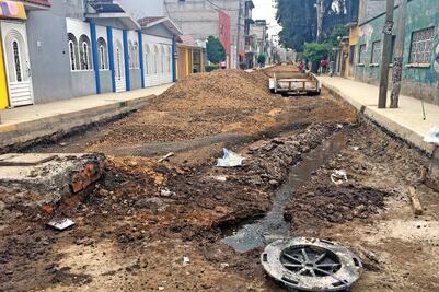 Acusan atraso de obras en Iztacalco