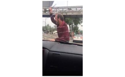 PGJ indaga caso de hombre captado rompiendo parabrisas en video de 2018