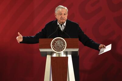 No seré “alcahuete de corruptos”, dice AMLO