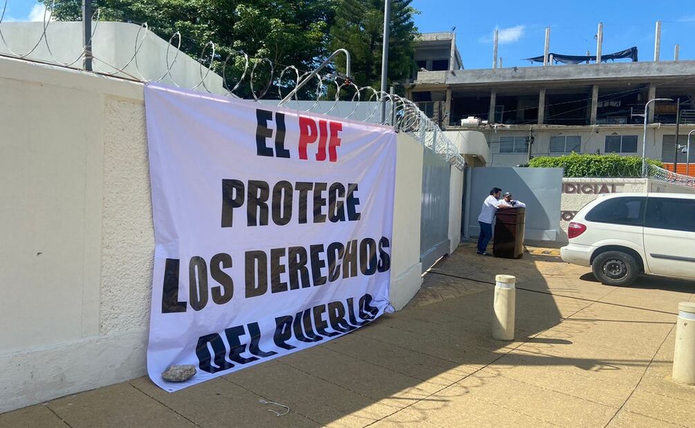 Trabajadores del PJF en Tabasco se suman a paro de labores indefinido. Foto: Leo Marín