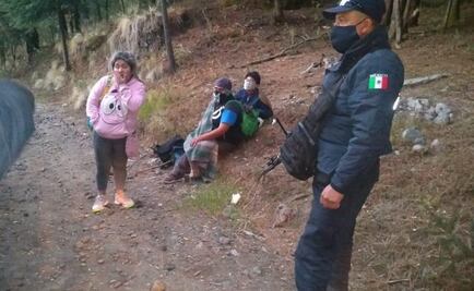 Rescatan a familia extraviada durante dos días en faldas del volcán Iztaccíhuatl