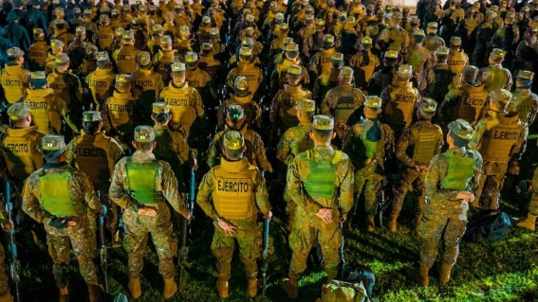 10 mil militares y policías cercan municipio salvadoreño para capturar pandilleros