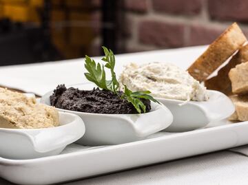 3 dips sencillos y baratos para el Super Bowl