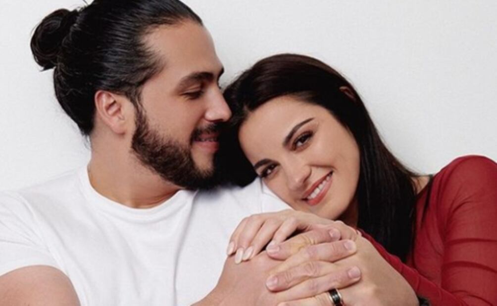 Maite Perroni y Andrés Tovar se casan, la pareja anunció su compromiso desde las alturas