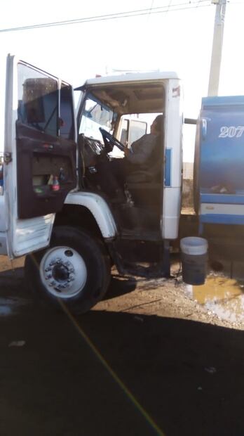 Balean a cuatro operadores de pipas de agua en Los Héroes Chalco