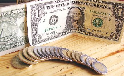 Peso cierra en su peor nivel frente al dólar de una semana