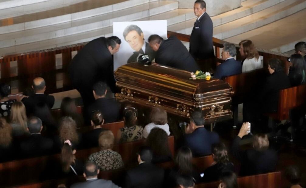 José José fue despedido con "Amar y Querer" en la Basílica de Guadalupe