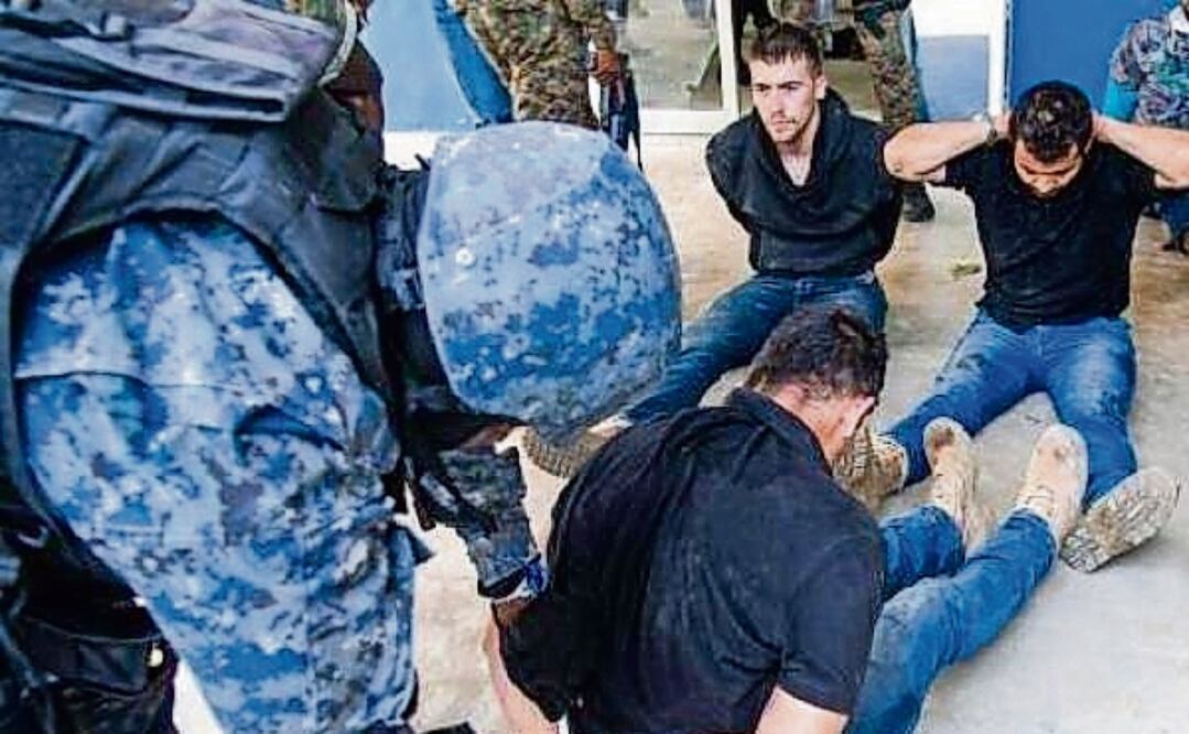 Parte de los 18 colombianos detenidos por el crimen contra el exmandatario Jovenel Moïse. Foto: Jean Marc Hervé Abélard / EFE