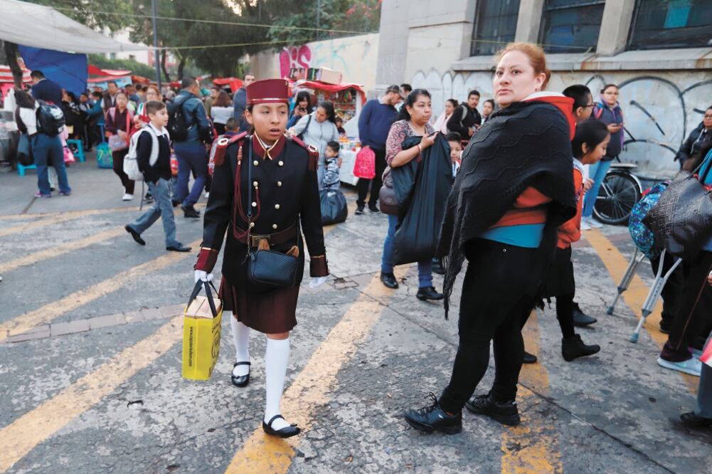 Claudia Sheinbaum adelantó que se entregará el dinero a los padres de familia para que preparen los desayunos calientes de los estudiantes. Foto/BERENICE FREGOSO. EL UNIVERSAL
