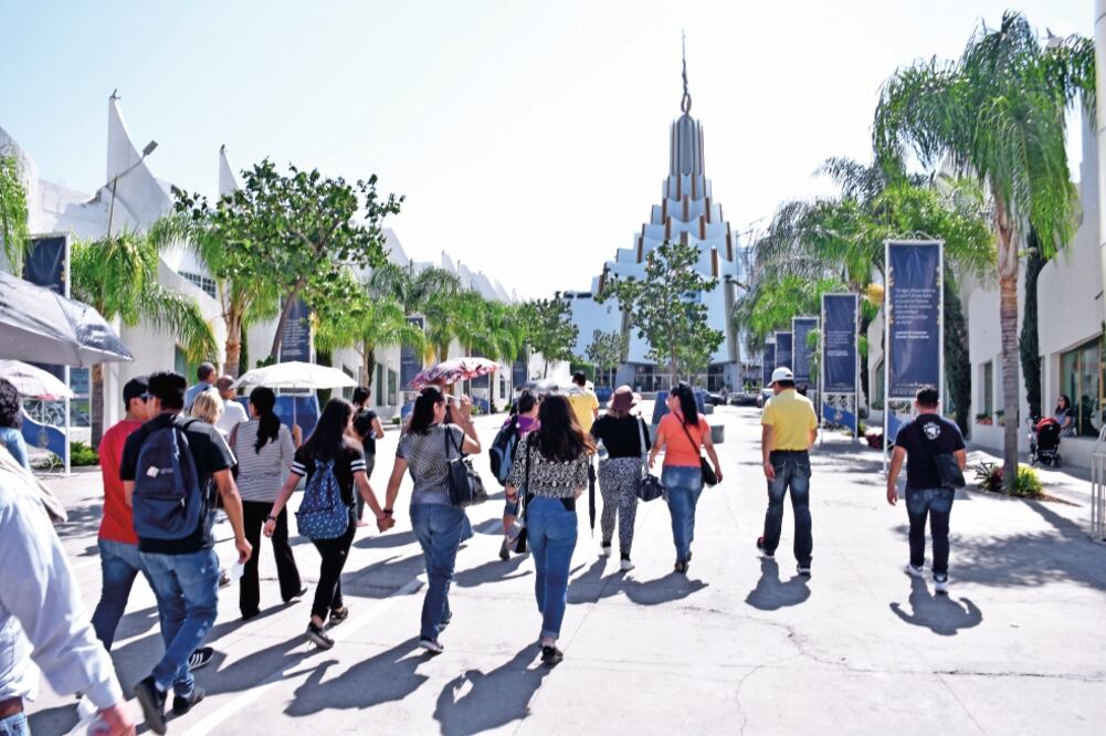 El templo es considerado el más grande de América Latina. Mide 83 metros de altura y tiene una capacidad para albergar hasta 15 mil personas sentadas. Foto:  CORTESÍA CASA CULTURAL BEREA