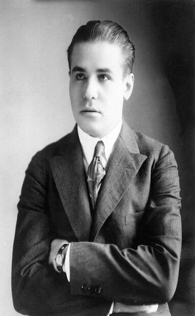 El joven Arturo se recibió de Médico en Francia, por la Escuela de Medicina de la Sorbona de París en 1927. Hablaba inglés, alemán y francés y en dos años ya había publicado diez investigaciones. Cortesía Mario Trillo.
