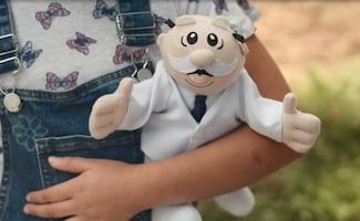 Fundación del Dr. Simi: transformando vidas con 12 planes de acción