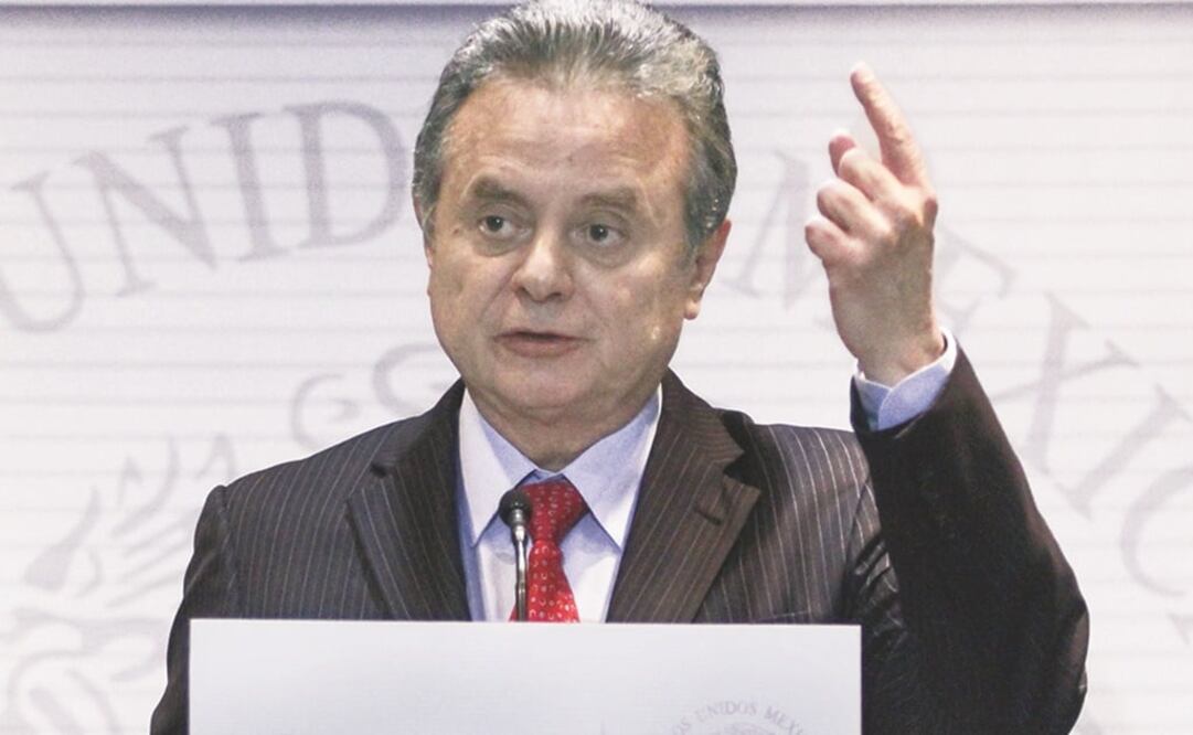 Continúan subastas. Pedro Joaquín Coldwell aseguró que todavía hay 46 contratos que se pueden adjudicar entre julio y septiembre. (ARCHIVO EL UNIVERSAL)