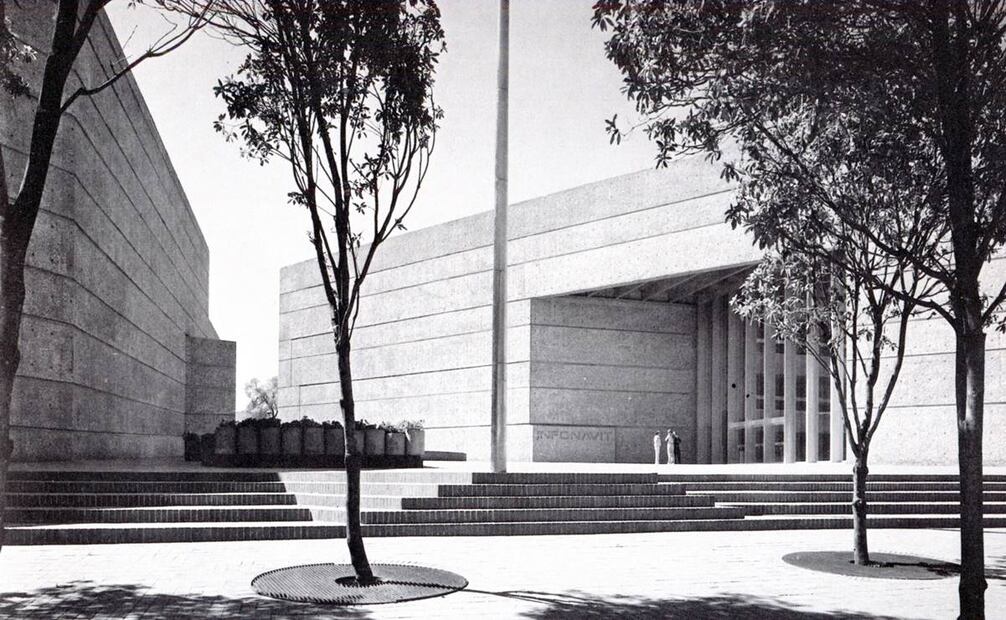 Las conocidas oficinas del INFONAVIT también ubicadas al sur de la capital. Proyecto de los arquitectos: Abraham Zabludovksy y Teodoro González de León, construidas en 1973 y ubicadas en Barranca del Muerto número 280, en la Colonia Guadalupe Inn, Resalta la estructura cruda, sin adornos características del estilo brutalista. Colección Villasana.
