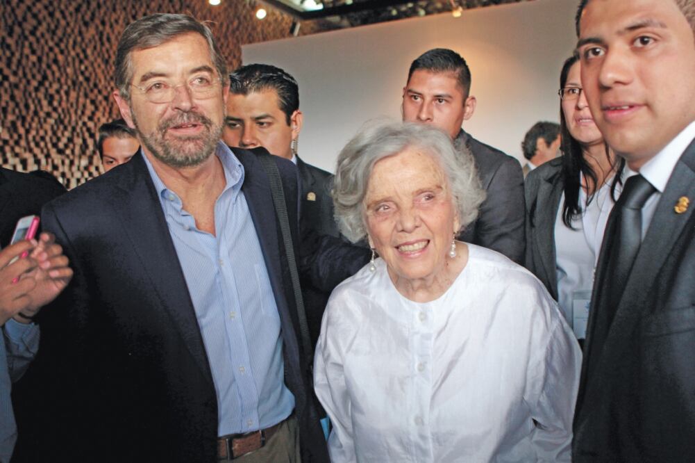 El ex rector de la UNAM, Juan Ramón de la Fuente, y la escritora Elena Poniatowska destacaron la importancia de celebrar este tipo de encuentros (IVÁN STEPHENS. EL UNIVERSAL)