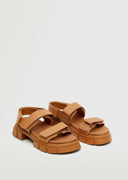 Cuánto cuestan las chanclas Chanel de Cynthia Rodríguez