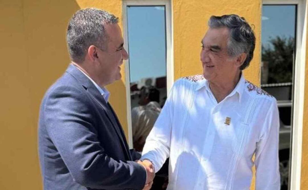 El gobernador de Tamaulipas, Américo Villarreal Anaya con el mayor de Roma, Texas, Jaime Escobar Jr. este 24 de agosto de 2025 / Foto: Especial