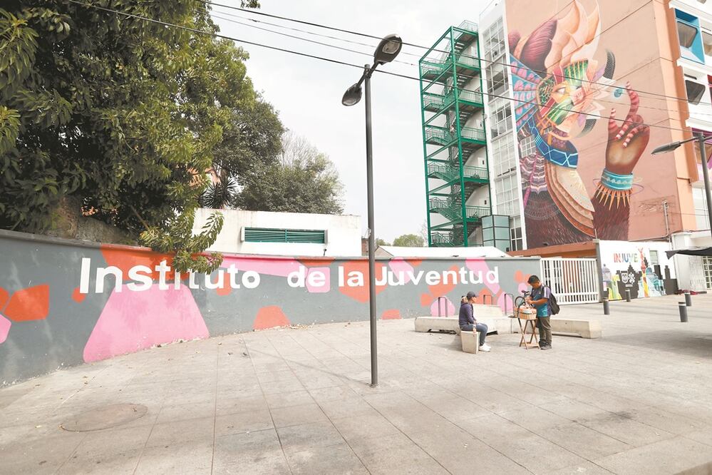 Un ex beneficiario del Injuve dice que, aunque puede postularse al nuevo programa Los Jóvenes Unen el Barrio, no hay claridad en el proceso de selección. VALENTE ROSAS. EL UNIVERSAL