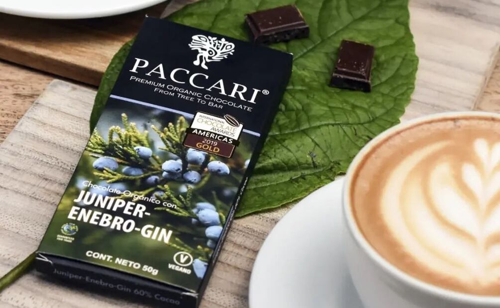 Chocolate con esencia de Enebro. Foto: Pacari / Instagram