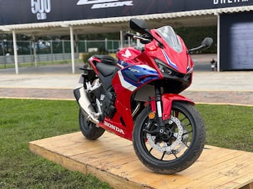 Honda CBR500R y NX500 2026 llegan a México con e-Clutch: precios y características
