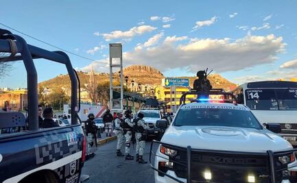 Ante decenas de personas, matan a hombre en puente peatonal del centro de Zacatecas; agresores huyen