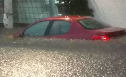 Lluvia y granizo anegan oriente y sur de CDMX
