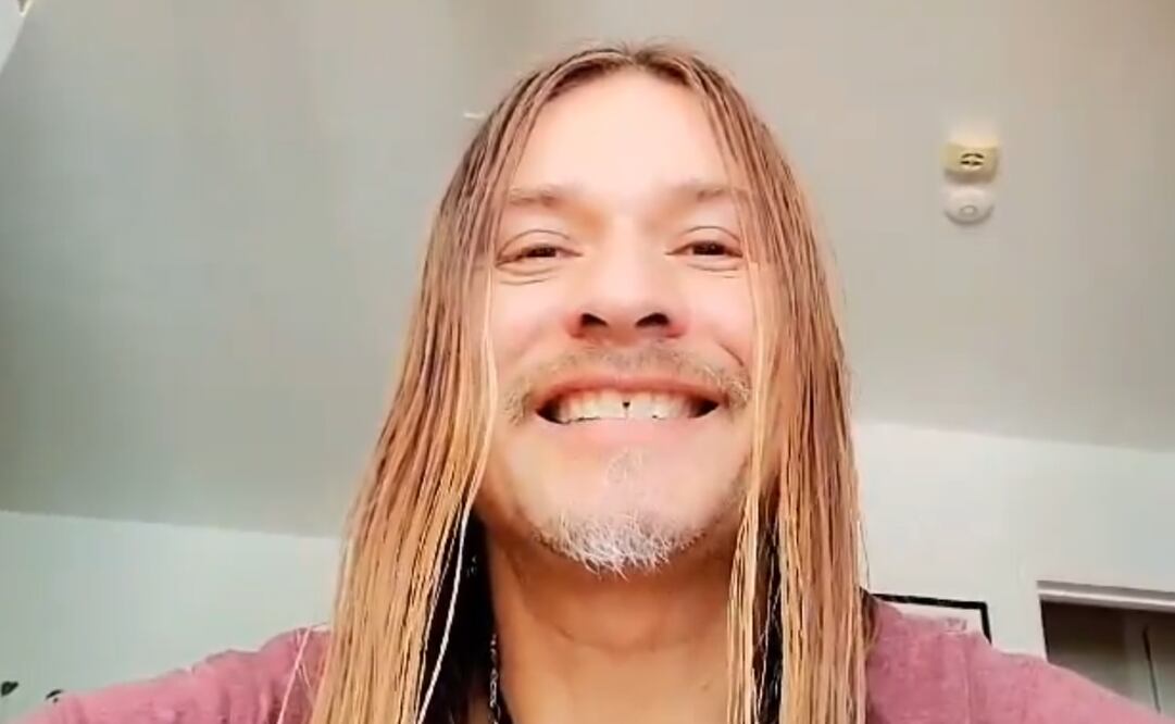 César López “El Vampiro”, exguitarrista de Jaguares, llamó a votar por Claudia Sheinbaum. Foto: Especial