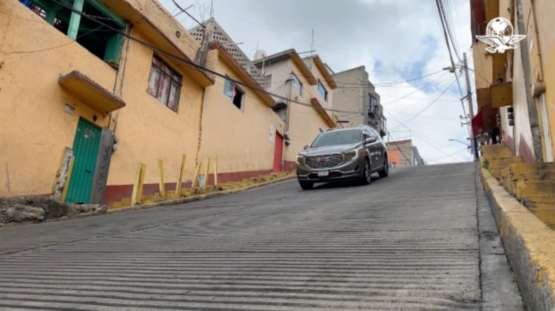 Así es vivir en la calle más peligrosa de la CDMX; una "ruleta rusa" para autos