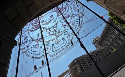 Instalan ajolote luminoso y avanza montaje del FIFA Fan Fest en el Zócalo; continúan las obras rumbo al Mundial 2026