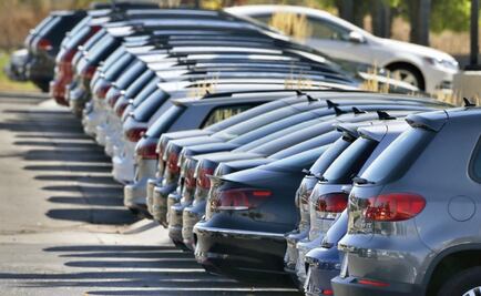 Sacan autos robados de México con papeles falsos