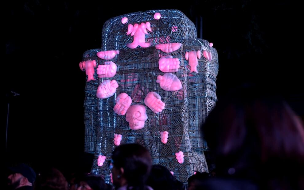 La exposición de arte lumínico “Solo la Luz” se presenta en avenida Paseo de la Reforma en la Ciudad de México, el viernes 17 de octubre de 2025. Foto: Gabriel Pano/EL UNIVERSAL