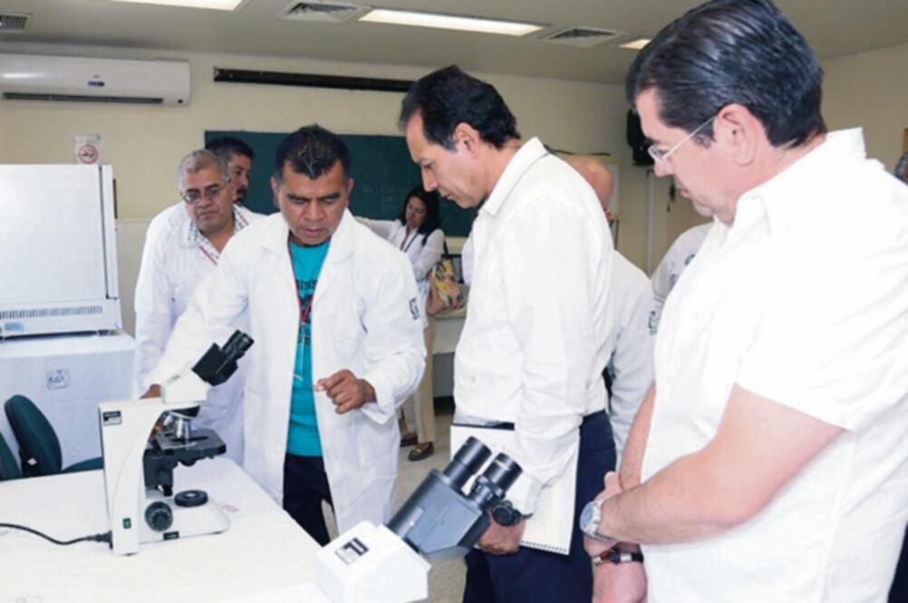 Prevención. El IMSS valoró a más de mil 400 mujeres y realizó 3 mil 155 diagnósticos preventivos de cáncer de mama y cervicouterino. Foto: TOMADA DE FACEBOOK