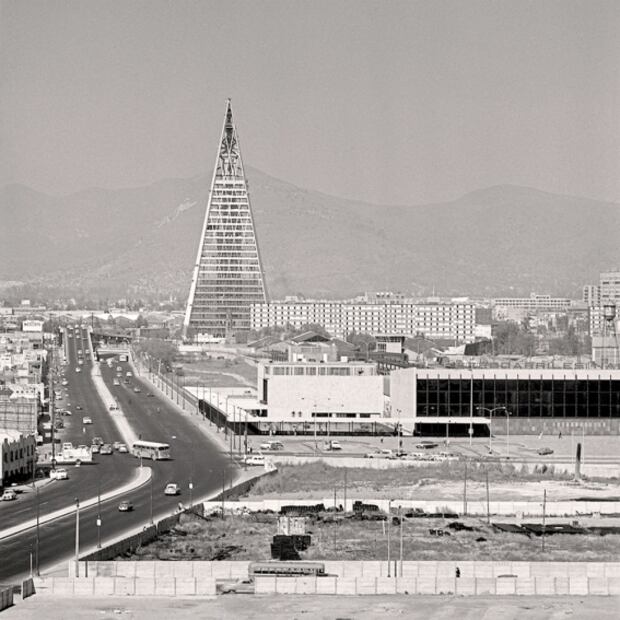 Así surgió la singular torre de Tlatelolco y sus 47 campanas