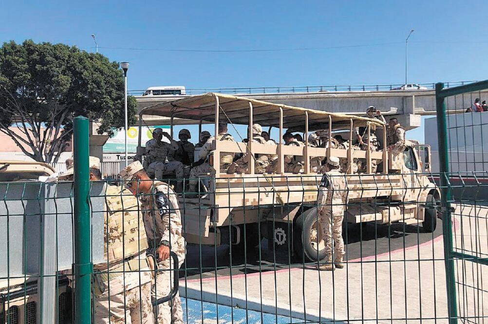 Los operativos son una medida para infundir el temor y criminalizar a las personas migrantes solicitantes de asilo, señala Soraya Vázquez, directora de la organización Families Belong Together. Foto: CORTESÍA